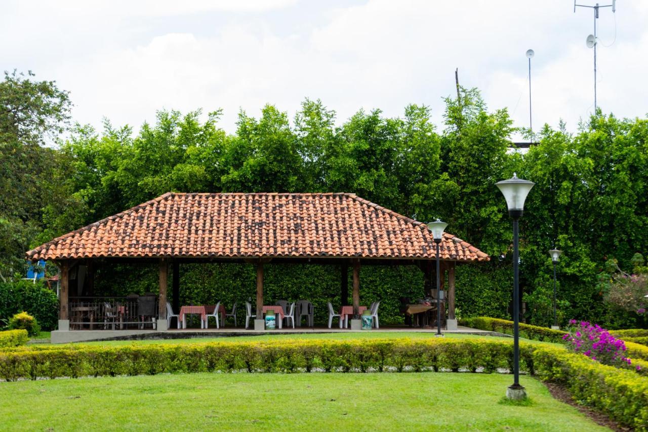 Hotel Eden Parque Del Cafe Montenegro Exteriér fotografie